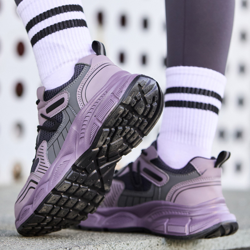 Buty robocze damskie, sneakers – Women'S Shoes Hey Dude recenzja i cena