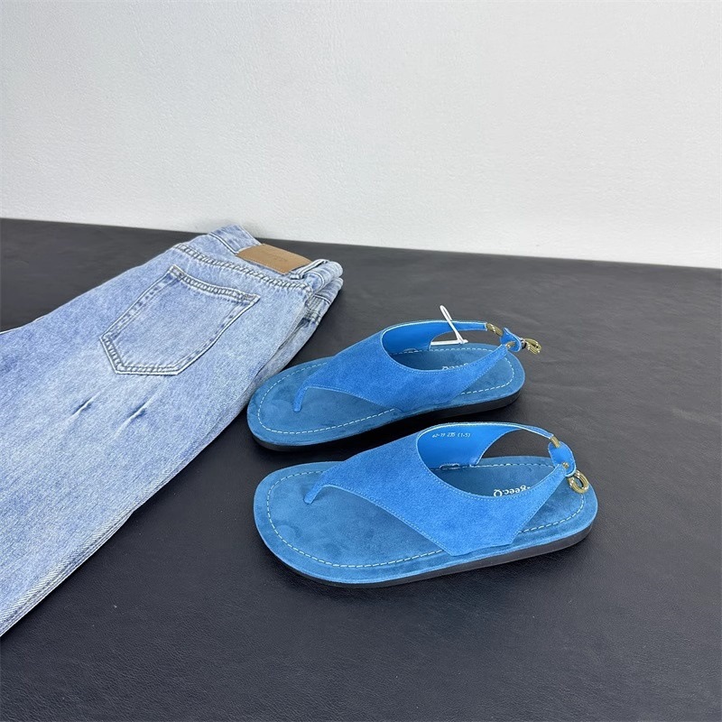 Minimalistyczne koreańskie san – Thong Flat Sandal recenzja i cena
