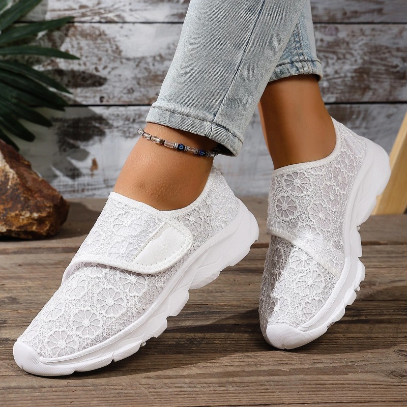Damskie sneakersy, lekkie i od – Women'S Shoes Hey Dude recenzja i cena