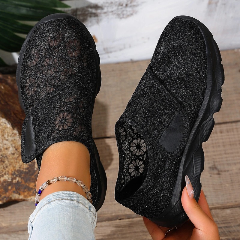 Damskie sneakersy, lekkie i od – Women'S Shoes Hey Dude recenzja i cena