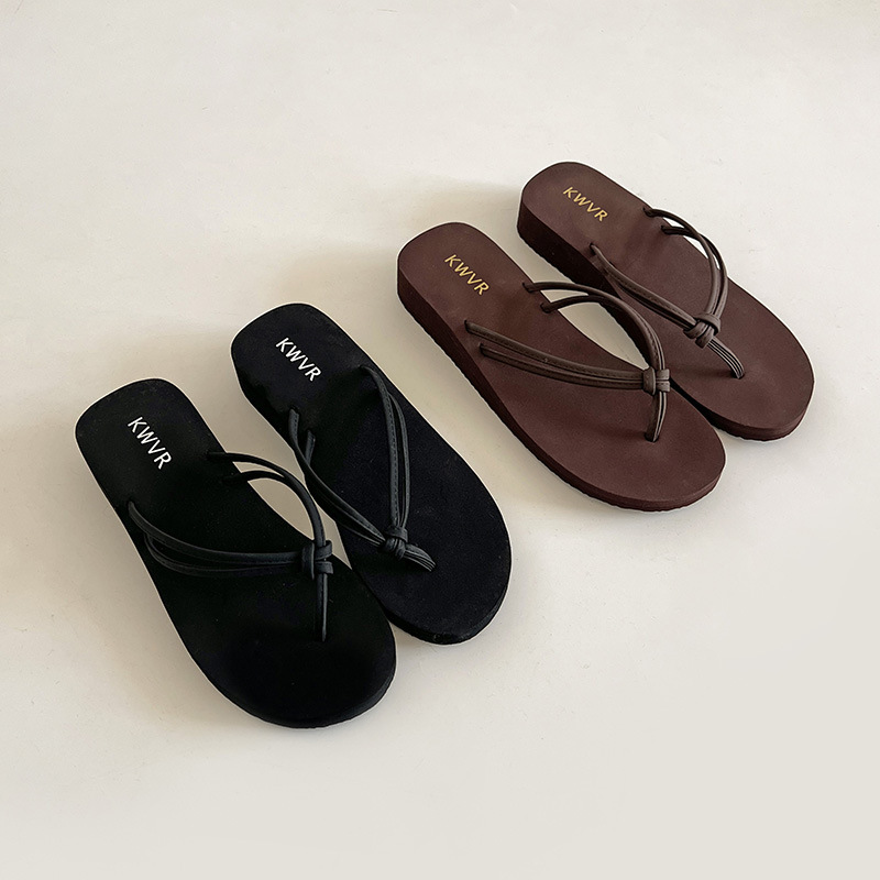 Damskie brązowe klapki japonki – Thong Flat Sandal recenzja i cena