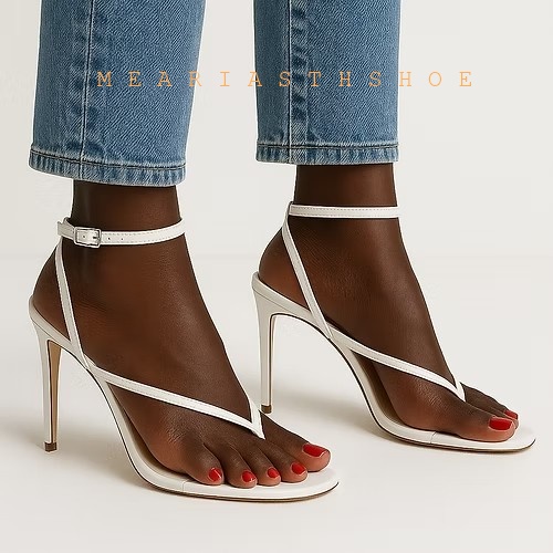 Beżowe Czarne Sandały Gladiato – Thong Flat Sandal recenzja i cena